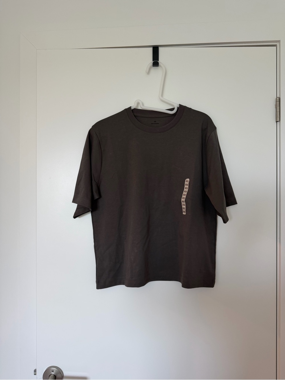 Women’s Charcoal Grey Short-Sleeve Crewneck T-Shirt